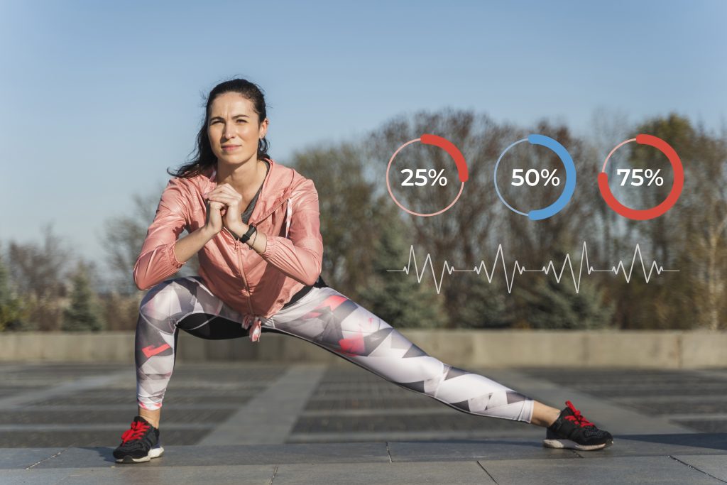 Beneficios del deporte y la actividad física: cómo mejorar tu vida y prevenir lesiones 4 physical activity stats around person