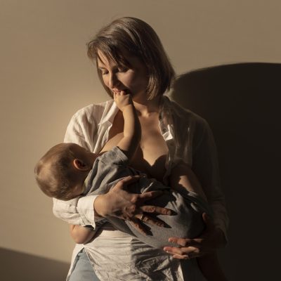 Descubrí cómo la nutrición materna impacta la lactancia y la salud del bebé. Claves, consejos y alimentos recomendados desde el embarazo.